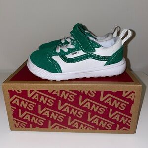 Vans Ultrarange 66 Sneaker. Size 7